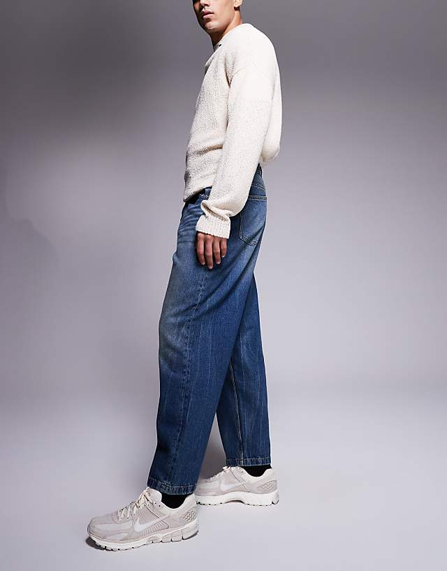 Asos ASOS DESIGN Balloon Fit Jeans With Vintage Tint In Mid Dark Wash Blue