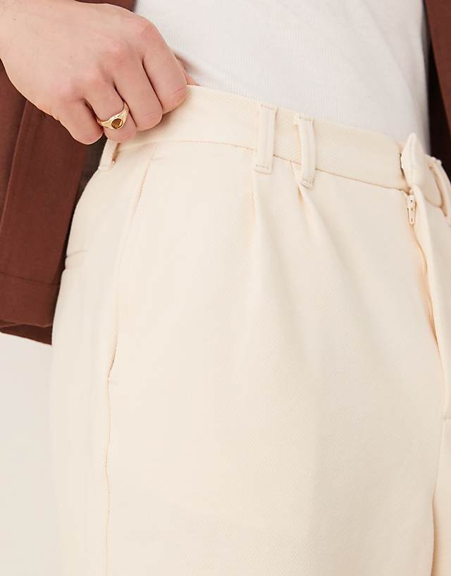 Asos ASOS DESIGN Balloon Fit Trouser With Beltloop Detail In Ecru