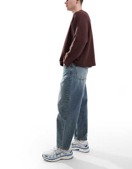 Asos ASOS DESIGN Barrel Fit Jeans In Vintage Light Wash Blue