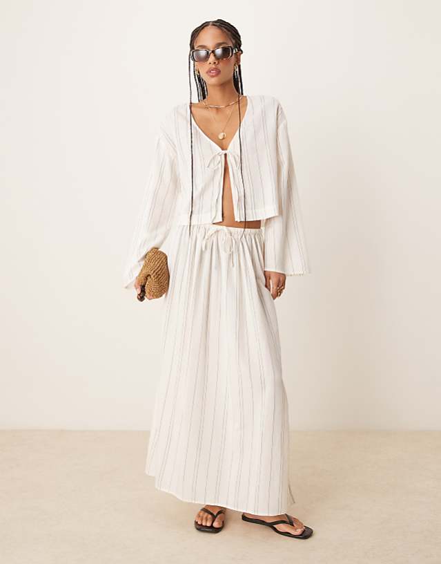 Asos ASOS DESIGN Belle Beach With Linen In Fine Mono Stripe