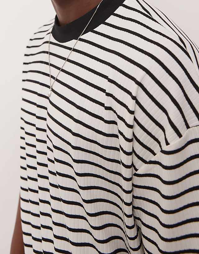 Asos ASOS DESIGN Boxy Oversized T-shirt In Black And White Ribbed Striped