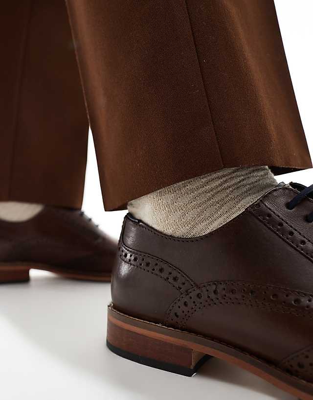 Asos ASOS DESIGN Brogue Shoes In Brown Leather With Natural Sole And Colour Details