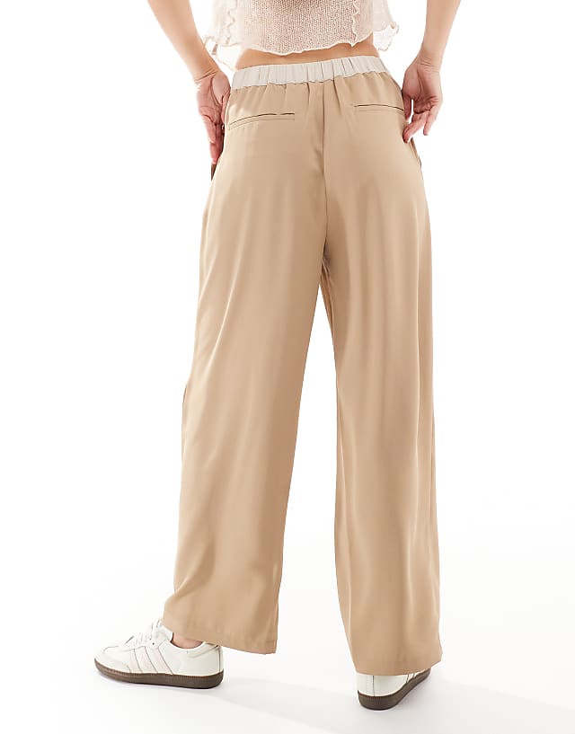 Asos ASOS DESIGN Cropped Pull On Trousers With Contrast Waist In Camel