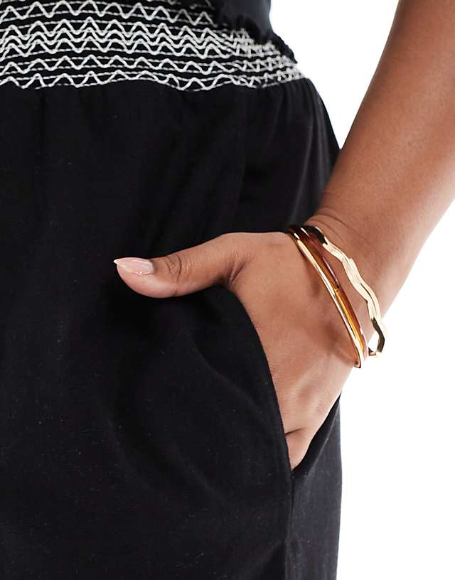 Asos ASOS DESIGN Curve Linen Blend Pull On Wide Leg Trousers With Shirred Waist Detail In Black With Cream
