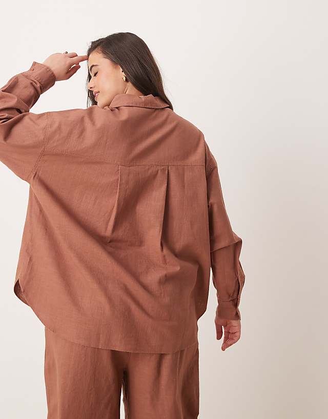 Asos ASOS DESIGN Curve Oversized Linen Look Shirt Co-ord In Mocha