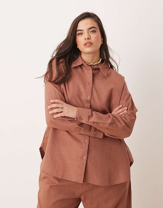 asos ASOS DESIGN Curve oversized linen look shirt co-ord in mocha