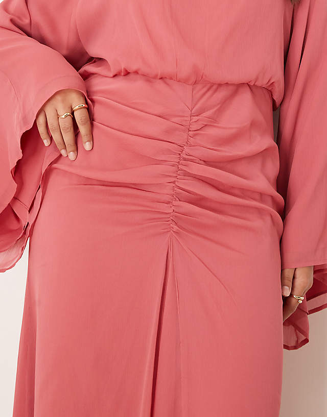 Asos ASOS DESIGN Curve Volume Sleeve Maxi Dress With Ruched Skirt In Deep Rose