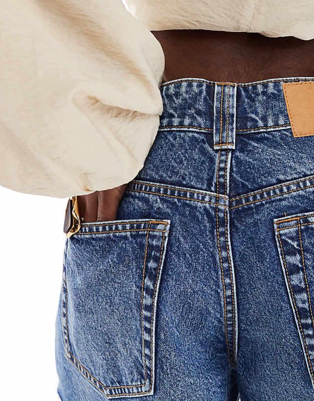 Asos ASOS DESIGN Denim Relaxed Short In Midwash Blue