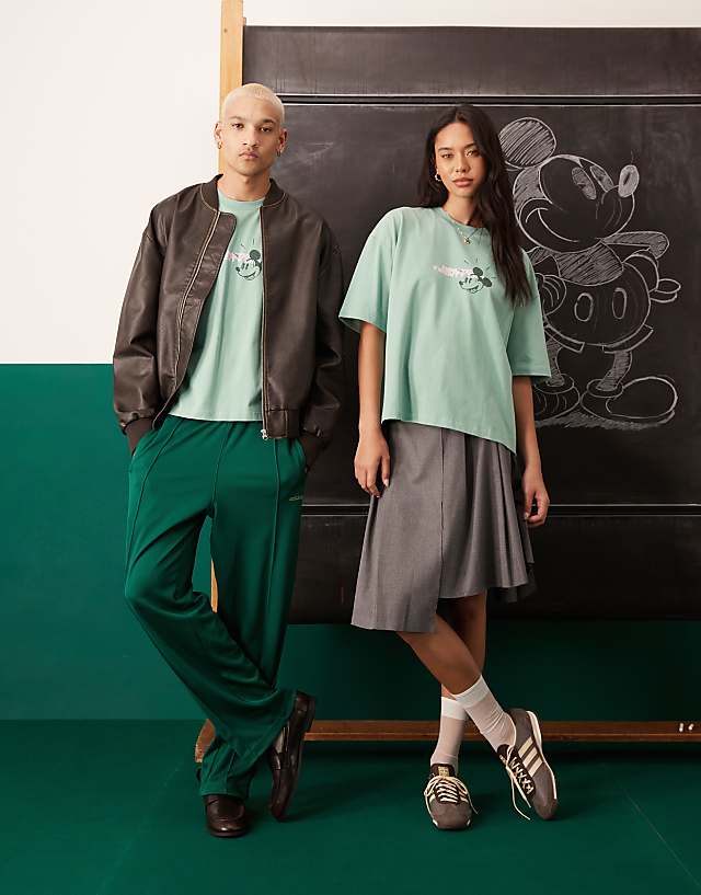 Asos ASOS DESIGN Disney Unisex Oversized Disney T-shirt With Mickey Mouse Print In Green