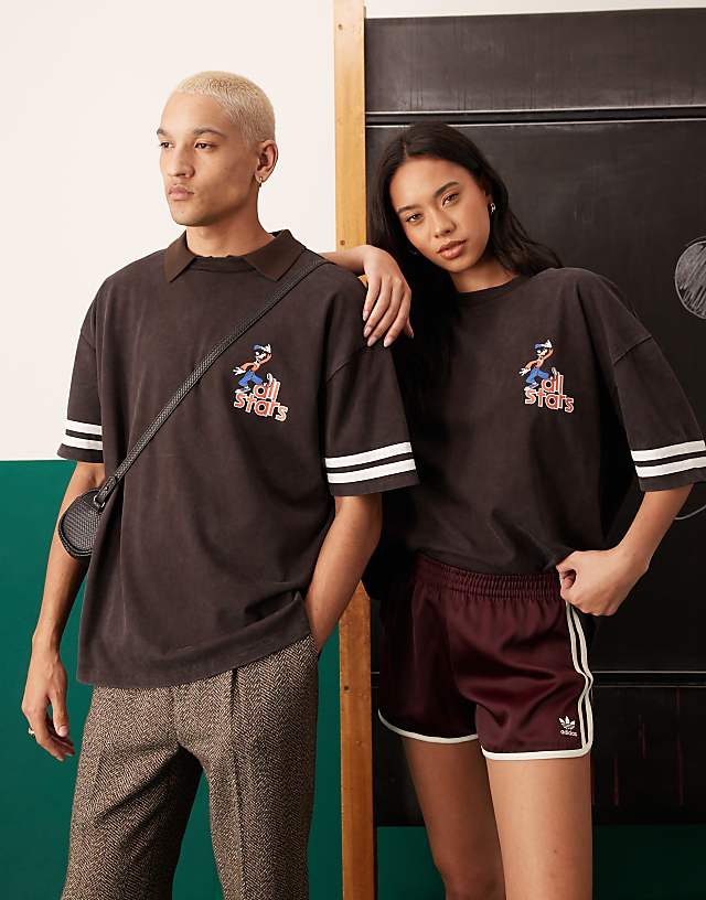 Asos ASOS DESIGN Disney Unisex Oversized T-shirt With Goofy Prints In Washed Black