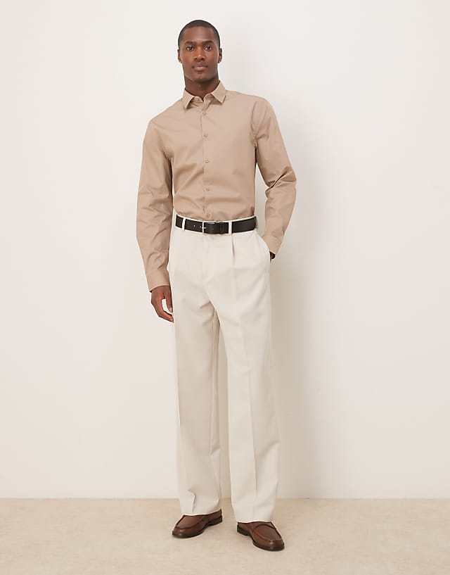 Asos ASOS DESIGN Formal Easy Iron Regular Shirt In Brown