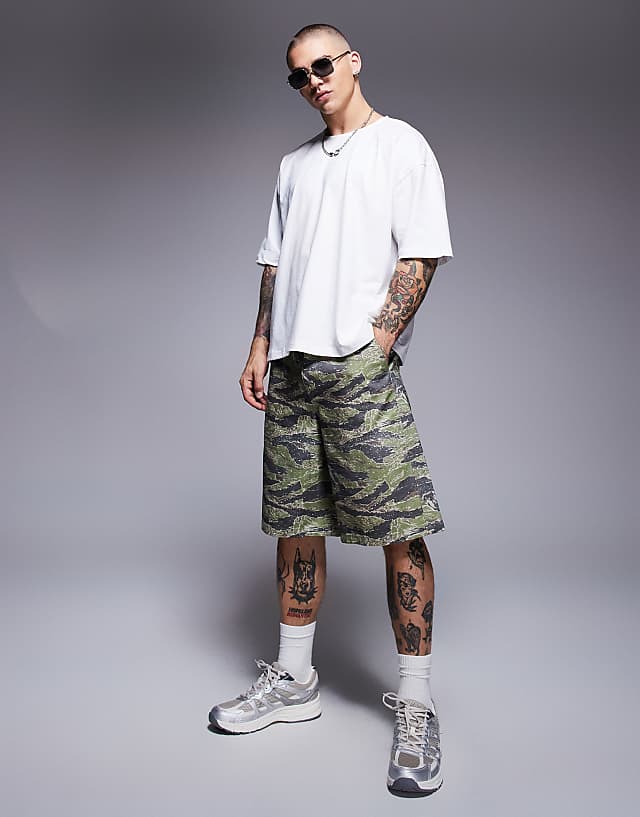 Asos ASOS DESIGN Heavyweight Oversized Open Neck T-shirt In White