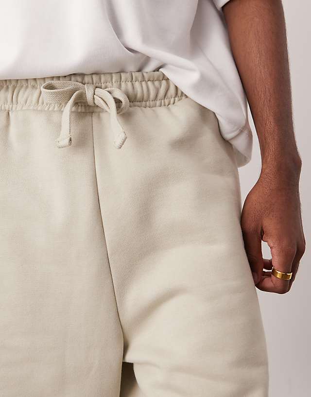 Asos ASOS DESIGN Heavyweight Oversized Shorts 400gsm In Light Beige - BEIGE