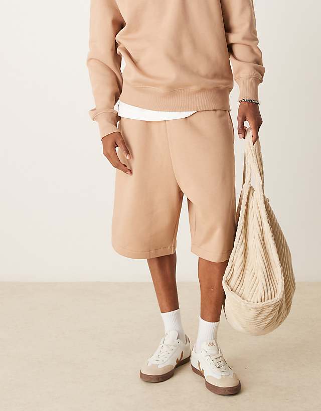 Asos ASOS DESIGN Heavyweight Short With Embroidery On Back Pocket In Beige - BEIGE