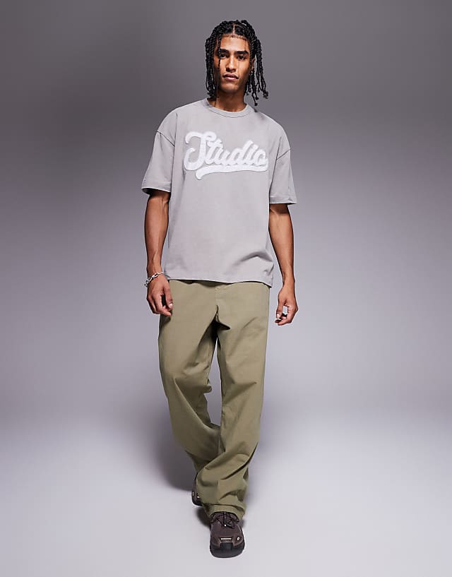 Asos ASOS DESIGN Heayweight Oversized T-shirt In Washed Grey With Chest Applique