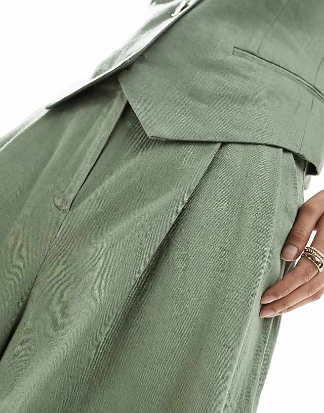 Asos ASOS DESIGN High Waist Seam Detail Shorts With Linen In Khaki