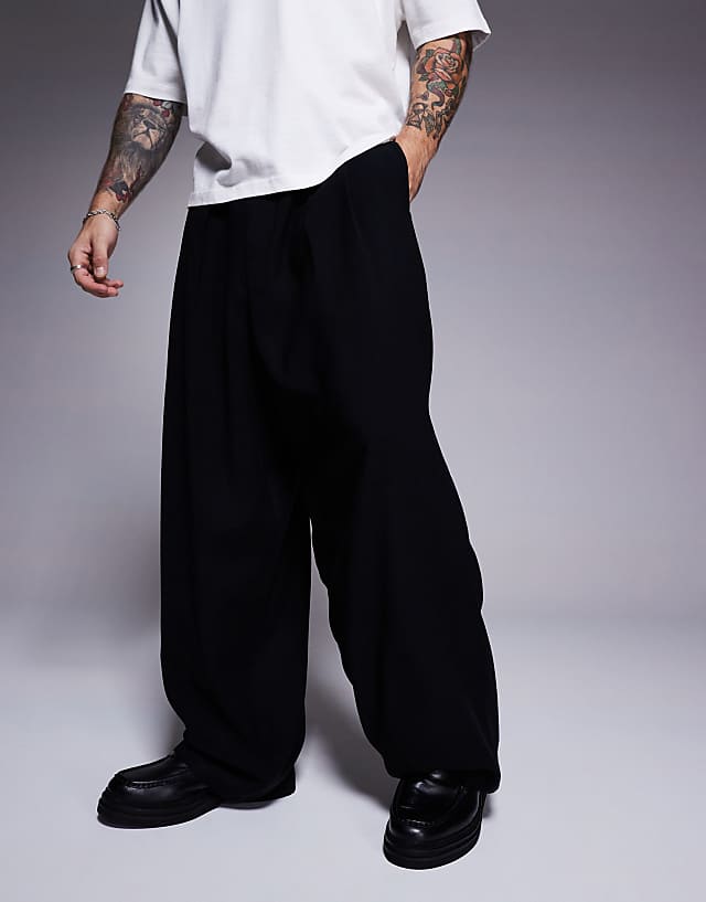 Asos ASOS DESIGN Horseshoe Fit Smart Trousers With Belt In Black