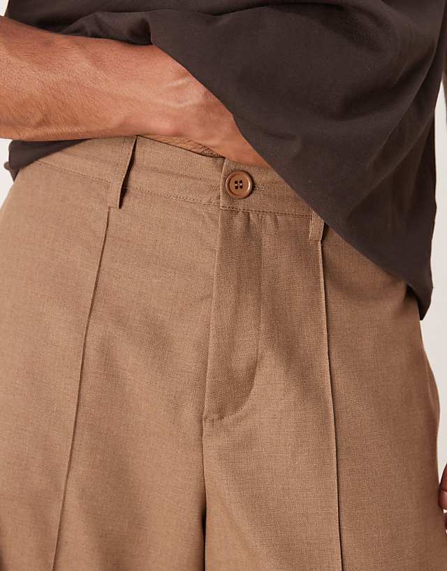 Asos ASOS DESIGN Horseshoe Fit Smart Trousers With Front Pintuck In Mushroom