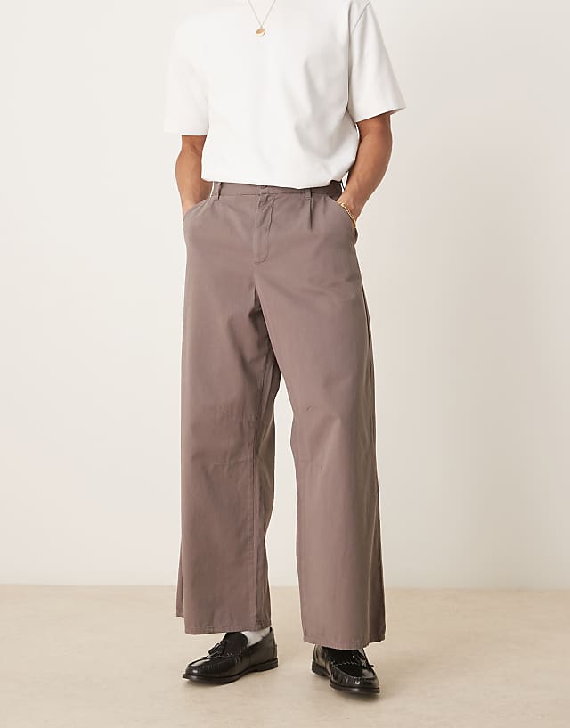Asos ASOS DESIGN Horseshoe Smart Trousers With Front Pleat In Brown