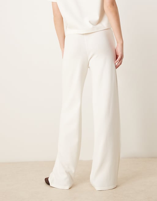 Asos ASOS DESIGN Knitted Structured Wide Leg Trouser With Seam Front Detail In Cream