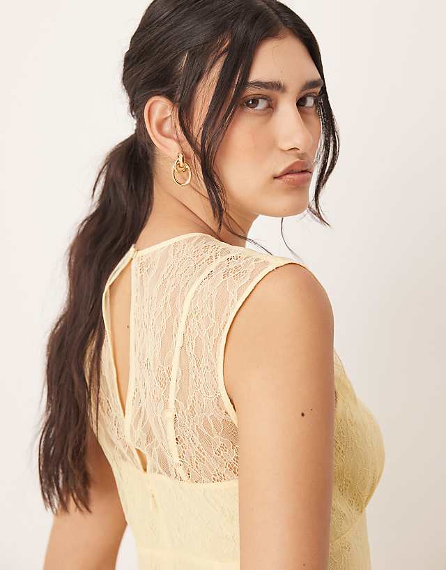 Asos ASOS DESIGN Lace Bodice Pleated Skirt Midaxi Dress In Lemon