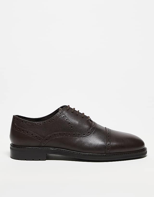 Asos ASOS DESIGN Lace Up Oxford Shoes In Brown Leather With Brogue Detailing