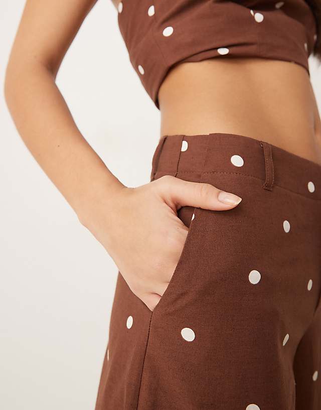 Asos ASOS DESIGN Linen Blend Barrel Leg Trouser In Chocolate Polka Dot Co Ord