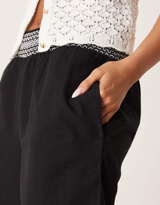 Asos ASOS DESIGN Linen Blend Pull On Wide Leg Trousers With Shirred Waist Detail In Black With Cream