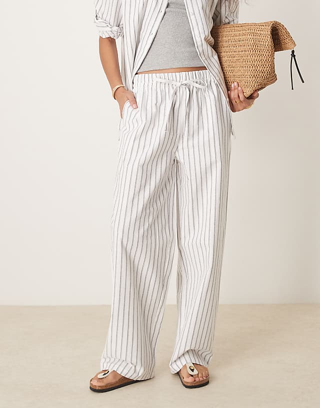 Asos ASOS DESIGN Linen Look Pull On Trousers Co-ord In Black Stripe