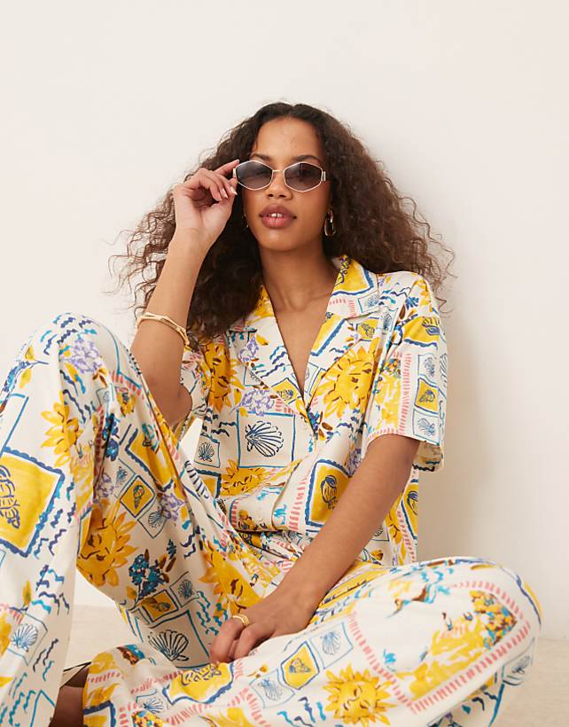 Asos ASOS DESIGN Linen Look Shorts Trousers And Shirt Co-ord In Postcard Print