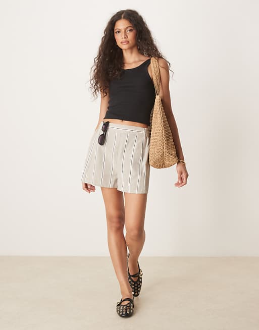 Asos ASOS DESIGN Linen Look Tailored Boxer Short In Stone Stripe