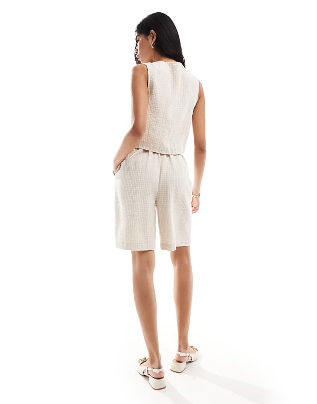 Asos ASOS DESIGN Longline Short With Linen In Natural Check Co-ord