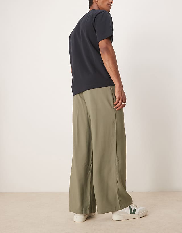 Asos ASOS DESIGN Loose Fit Smart Trousers With Belt In Olive