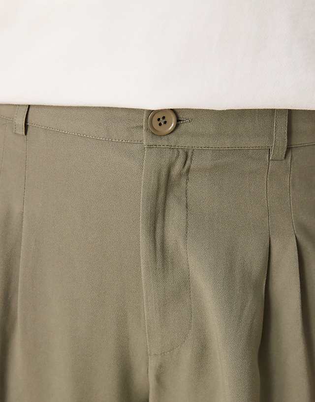 Asos ASOS DESIGN Loose Leg Smart Trouser With Double Stitch Down Pleat In Khaki