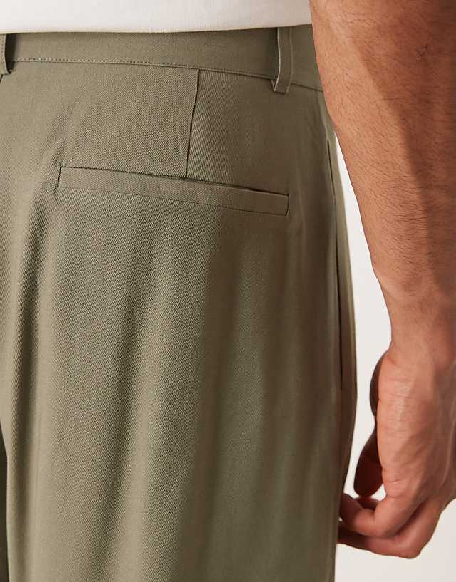 Asos ASOS DESIGN Loose Leg Smart Trouser With Double Stitch Down Pleat In Khaki