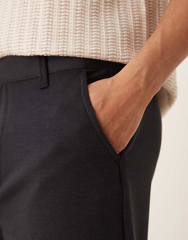 Asos ASOS DESIGN Looser Skater Fit Smart Trousers In Black