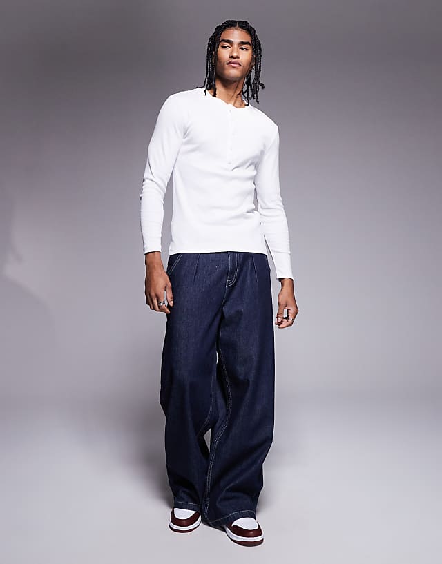 Asos ASOS DESIGN Muscle Fit Long Sleeve Rib T-shirt With Henley Neck In White