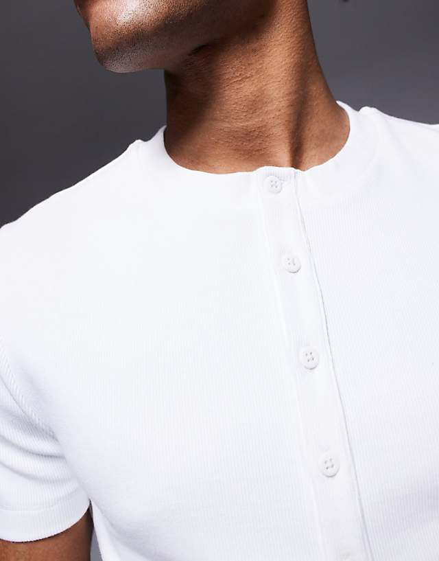Asos ASOS DESIGN Muscle Fit Rib T-shirt With Henley Neck In White