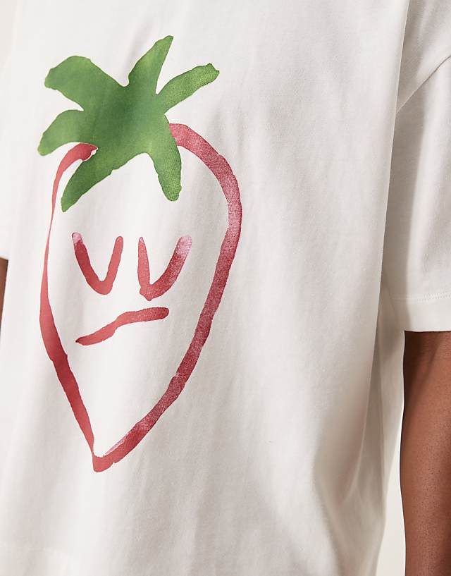 Asos ASOS DESIGN Oversized Boxy Heavyweight 240gsm T-shirt With Strawberry Print In White