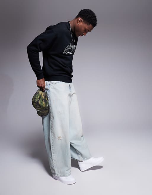 Asos ASOS DESIGN Oversized Crew With City Print In Black