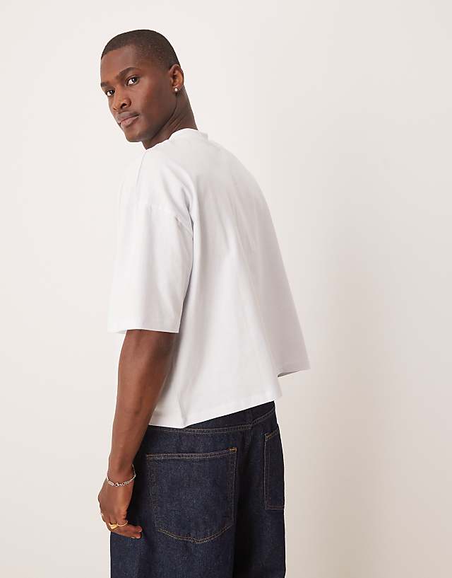 Asos ASOS DESIGN Oversized Cropped T-shirt In White With Italy Graphic