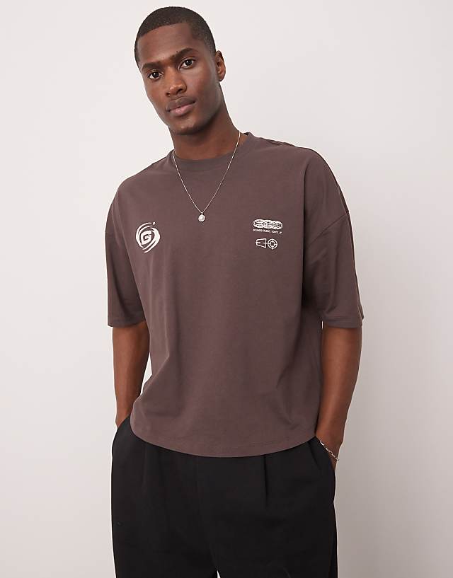 Asos ASOS DESIGN Oversized Dropped Shoulder Tee With Print Detail In Brown