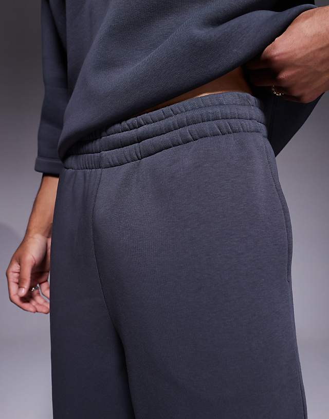 Asos ASOS DESIGN Oversized Longer Length Short In Charcoal