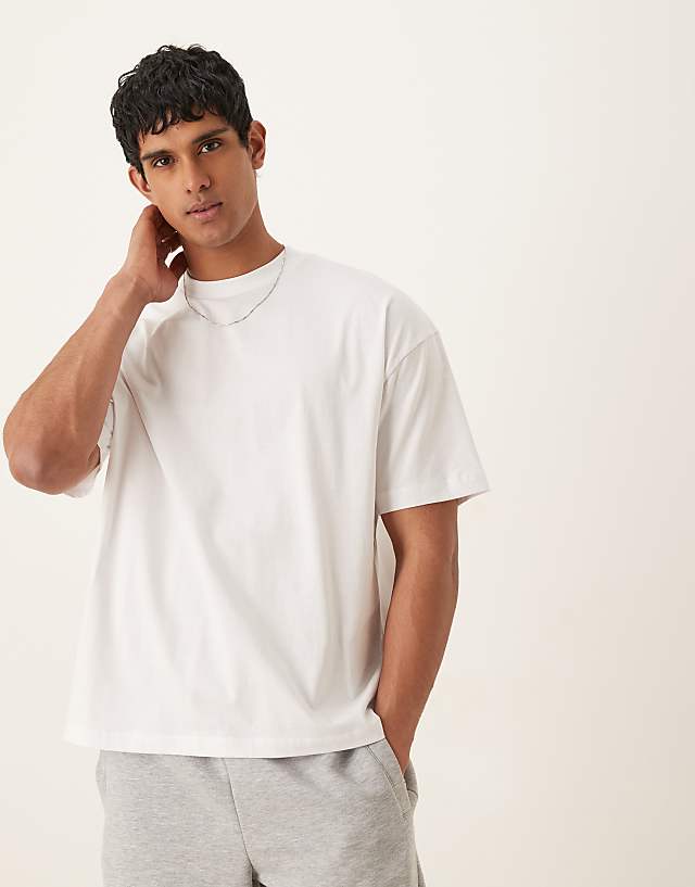 Asos ASOS DESIGN Oversized T-shirt With City Print In White