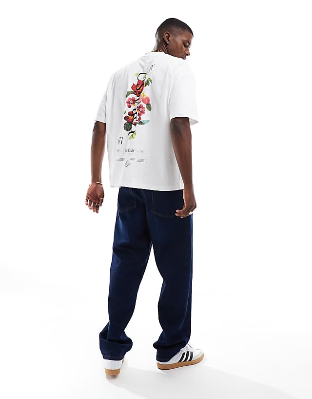 Asos ASOS DESIGN Oversized T-shirt With Floral Graphic In White