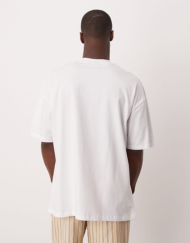 Asos ASOS DESIGN Oversized T-shirt With Front Chest Print In White