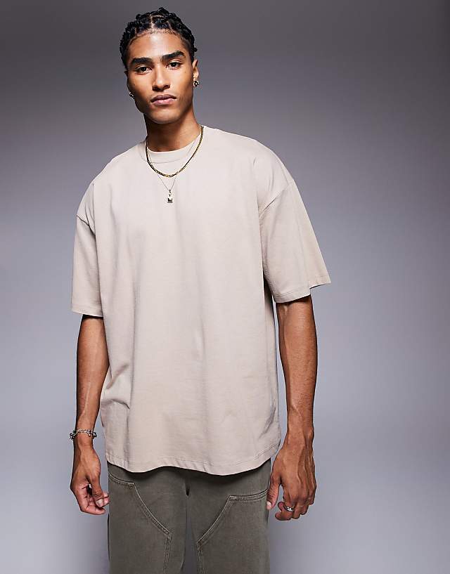 Asos ASOS DESIGN Oversized T-shirt With New York Graphic In Beige