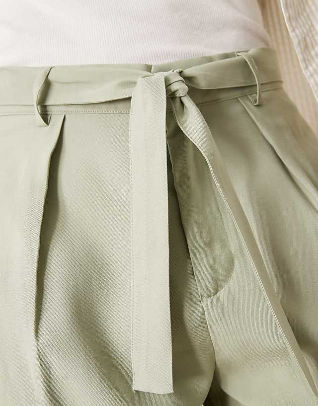 Asos ASOS DESIGN Oversized Tapered Smart Trousers With Belt Detail In Green