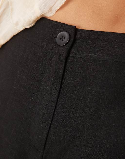 Asos ASOS DESIGN Petite Relaxed Dad Short With Linen In Black