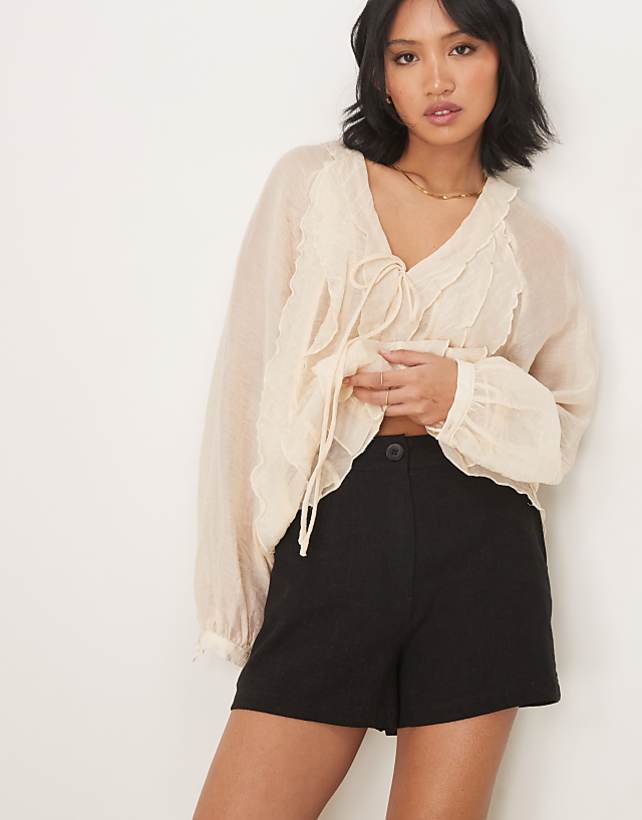 asos ASOS DESIGN Petite relaxed dad short with linen in black